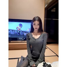 韩系纯欲气质蕾丝拼接T恤女春秋季修身显瘦内搭打底白色绝美上衣