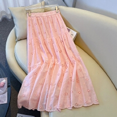 批发巨好看的镂空花朵半身裙女春夏2026新款气质减龄高腰显瘦蛋糕<b class='q'>裙子</b>