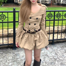 批发法式复古高级感超好看双排扣翻领连衣<b class='q'>裙</b>25秋季设计感小众<b class='q'>花苞</b>短<b class='q'>裙</b>