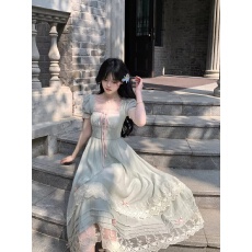 气质方领褶皱层次感温柔风显瘦连衣裙公主长裙清新秀气温柔大方裙