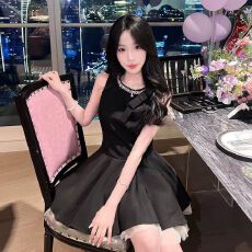 批发千金风小黑裙<b class='q'>连衣裙</b>女夏季高级感生日party小礼裙显瘦无袖背心裙