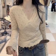 批发官图实价纯锦加绒蕾丝<b class='q'>打底衫</b>新款秋冬气质高级纯欲内搭v领上衣