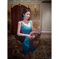 批发WW原创「娇心尤物」镂空蕾丝法式轻奢修身<b class='q'>吊带</b><b class='q'>连衣裙</b>包臀小众短裙