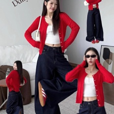 批发秋冬韩版红色圆领<b class='q'>长袖</b>针织开衫女秋冬麻花毛衣外套小个子百搭上衣