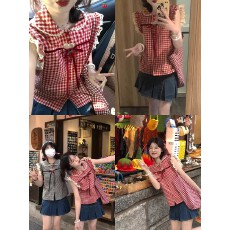 批发原版做法“溏心樱桃”**小飞袖蕾丝花边蝴蝶结格<b class='q'>子</b>衬衫夏