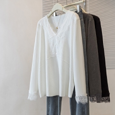 批发实拍大码女装冬季新款韩版高级潮流蕾丝拼接设计显瘦修身针织上衣