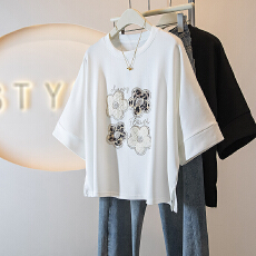 批发实拍大码女装春季新款韩版胖MM高级感潮流小花设计感显瘦修身上衣