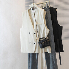 批发实拍<b class='q'>大码</b>女装新款气质<b class='q'>西装</b>法式高级设计感滑溜英伦宽松显瘦马甲