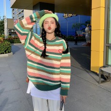 批发毛衣女2025秋冬新款彩色条纹宽松<b class='q'>长袖</b>套头上衣圆领高品质<b class='q'>打底衫</b>