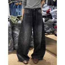 批发美式复古重工满天星烫钻牛仔<b class='q'>裤</b>女2026春秋宽松阔腿弯刀拖地<b class='q'>裤</b>