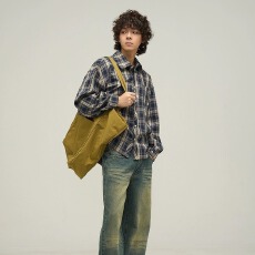 批发春季日系复古格子<b class='q'>长袖</b><b class='q'>衬衫</b>男女美式街头潮牌宽松bf风新款休闲<b class='q'>衬衣</b>