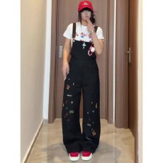 批发重工童趣刺绣黑色<b class='q'>背带裤</b><b class='q'>女</b>夏新款宽松百搭阔腿连体<b class='q'>裤</b>