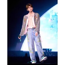 批发新中式重工<b class='q'>烫钻</b><b class='q'>牛仔裤</b>女2025春夏新款潮牌休闲直筒显瘦阔腿裤