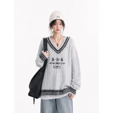 批发美式国潮V领麻花针织衫宽松型套头毛<b class='q'>男</b>女衣学院风慵懒松弛感潮流