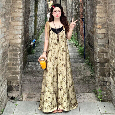 批发法式v领吊带碎花连衣裙子女夏季2025新款海边度假<b class='q'>复古</b>气质<b class='q'>长裙</b>裤