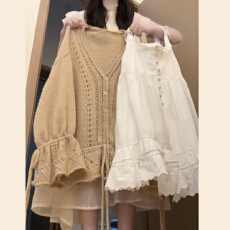 批发早秋季毛衣开衫白色吊带<b class='q'>连衣裙</b>子女套装2025年新款小个子法式短裙