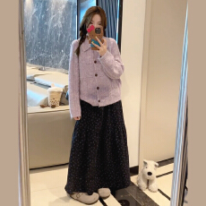 批发韩系氛围感紫色针织开衫毛衣女秋季2025新款碎花<b class='q'>连衣裙</b>子两件套装