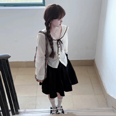 批发法式学院风海军领<b class='q'>长袖</b><b class='q'>衬衫女</b>早秋季2025新爆款收腰衬衫设计感上衣