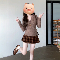 批发2025新款学院风咖色毛衣连衣裙子女春秋季设计感绝美气质短裙套装