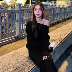 批发秋冬季韩系穿搭斜肩长袖针织<b class='q'>连衣裙</b>子女2025新款毛衣半身长裙套装