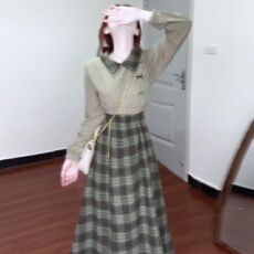 批发法式学院风假两件绿色格纹<b class='q'>连衣裙</b>子女秋冬2025新款气质高级感长裙