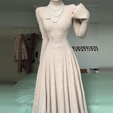 批发法式气质半高领毛衣针织连衣裙女秋冬2025新款配大衣内搭打底长裙