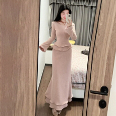 批发法式清冷富家千金感miu系穿搭针织<b class='q'>连衣裙</b>女2025新款秋冬生日裙子