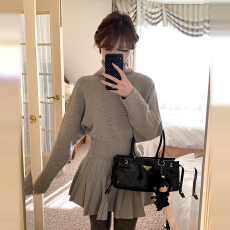 批发巨好看冬装高领针织<b class='q'>连衣裙</b>子女2025新款今年流行爆款气质掐腰短裙