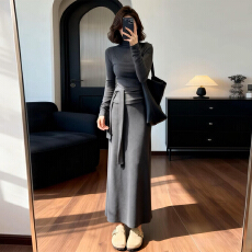 批发韩系挂脖针织连衣裙子女秋冬季2025新款小个子高级感早秋套装长裙