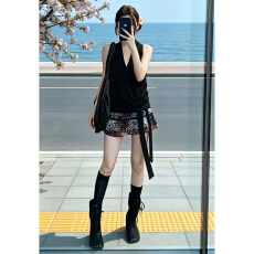 批发法式气质黑色挂脖连衣裙<b class='q'>女</b>夏季2026新款巨好看穿搭一整套短裙套装