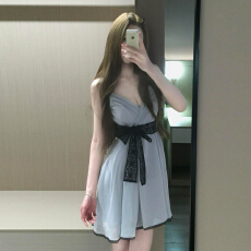 批发法式纯欲风蓝色v领吊带<b class='q'>连衣裙</b>女夏季2026新款气质收腰a字短裙套装