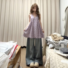 批发紫色挂脖<b class='q'>碎花</b>连衣裙子女夏2026新款法式海边度假绝美露背吊带<b class='q'>短裙</b>