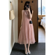 批发法式气质粉色<b class='q'>无袖</b>背心连衣裙子女夏季2026新款海边度假高级感长裙