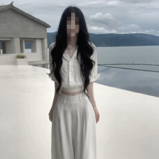 批发巨好看ootd穿搭一整套2026新爆款老钱风白色<b class='q'>衬衫</b>女夏季阔腿裤套装