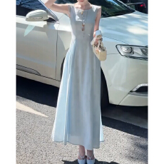 批发法式气质蓝色<b class='q'>背心</b>连衣裙子女夏季2026新款海边度假高级感收腰<b class='q'>长裙</b>