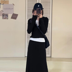 批发早秋休闲运动风穿搭假两件黑色卫衣裙子套装女2026新款韩系一整套