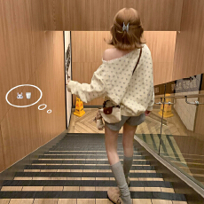 批发碎花斜肩卫衣<b class='q'>短裤</b>两件<b class='q'>套装</b>女早初秋季休闲气质韩系穿搭ootd一整套