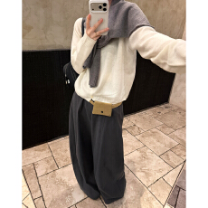 批发老钱风白色针织开衫外套女2026早秋韩系独特漂亮好看披肩慵懒<b class='q'>上衣</b>