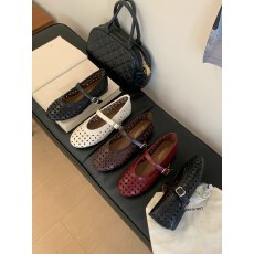 批发JIAMANNI<b class='q'>复古</b>小众镂空分趾单鞋时髦设计感一脚蹬小单鞋