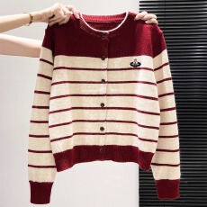 批发高级感休闲慵懒针织开衫撞色条纹上衣秋冬新款毛衣<b class='q'>女</b>纽扣软糯外套