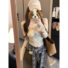 批发撞色格纹U领长袖T恤修身打底衫小上衣