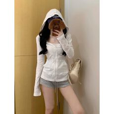 批发韩系白色连帽拉链款防紫外线长袖外套女夏季薄款掐腰修身防晒开衫