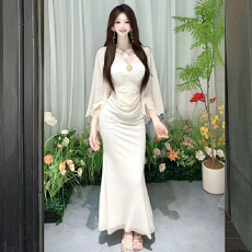 批发高级感温柔纯欲性感设计感礼服<b class='q'>显瘦</b>连衣裙