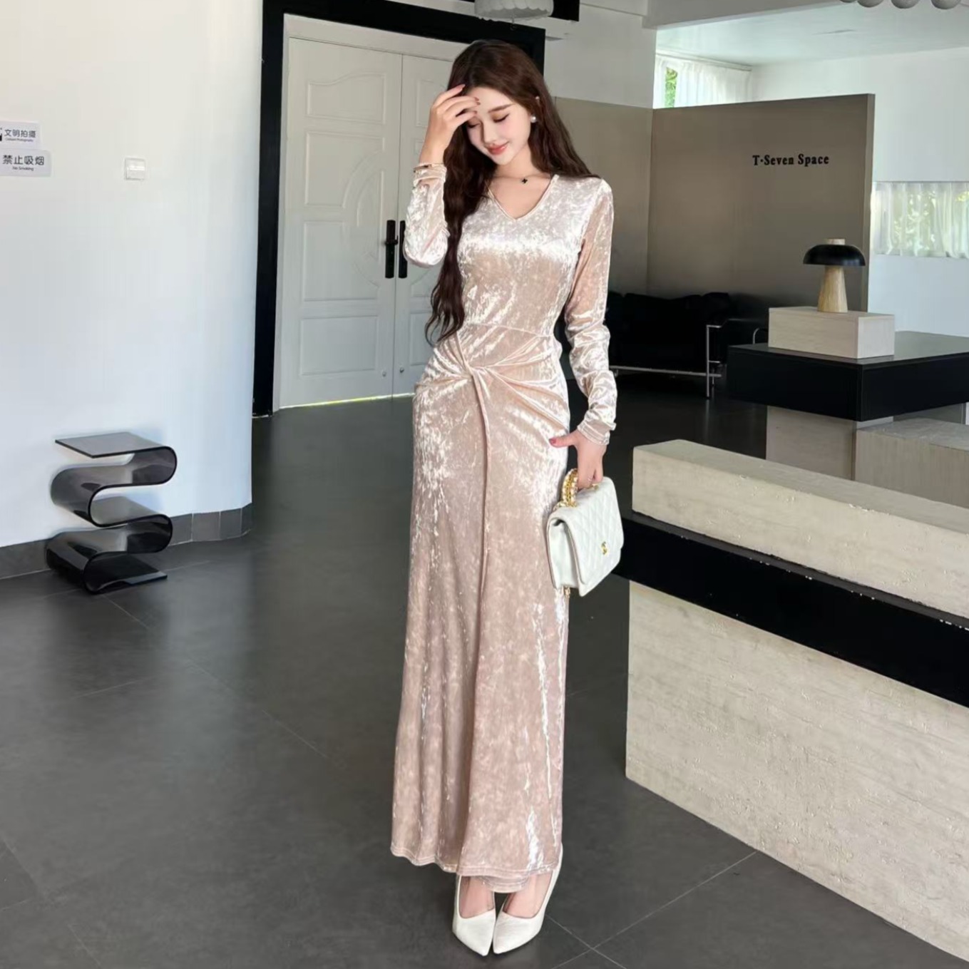 MY15250# 新款金丝绒长款裙子修身显瘦长袖打底连衣裙女裝貨源服裝批發