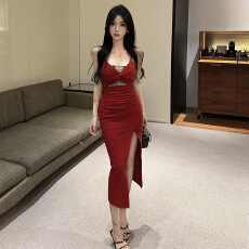 批发实拍新款女装气质性感蕾丝拼接高开叉吊带中长款打底连衣裙