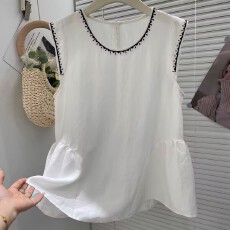 批发法式独特甜美漂亮无袖小资小上衣女高级感苎麻荷叶边马甲背心小衫