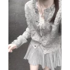 批发2025秋季短款宽松灰色<b class='q'>开衫</b><b class='q'>女</b>设计感刺绣薄款毛衣针织外套韩系上衣