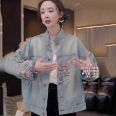 批发新中式国风刺绣牛仔外套女春秋2025<b class='q'>新款</b>今年流行宽松立领<b class='q'>夹克</b>上衣