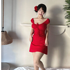 批发纯欲辣妹红色一字肩<b class='q'>短袖</b><b class='q'>连衣裙</b>女夏度假风修身收腰包臀裙系带短