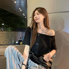 批发斜肩短袖t恤女<b class='q'>夏</b>新款纯欲风宽松显瘦露肩百搭时尚气质